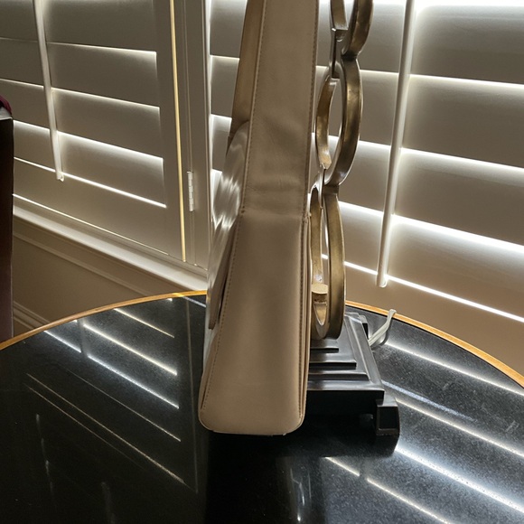 Vintage Carolina Herrera Shoulder bag - Picture 13 of 16